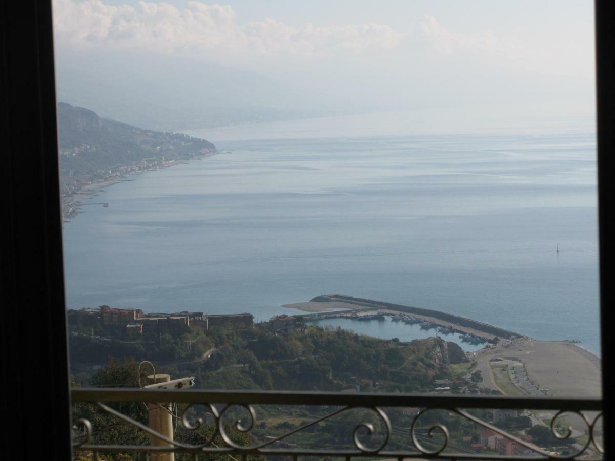 צ'טרארו Azienda Agrituristica Le Terre Di San Leonardo מראה חיצוני תמונה