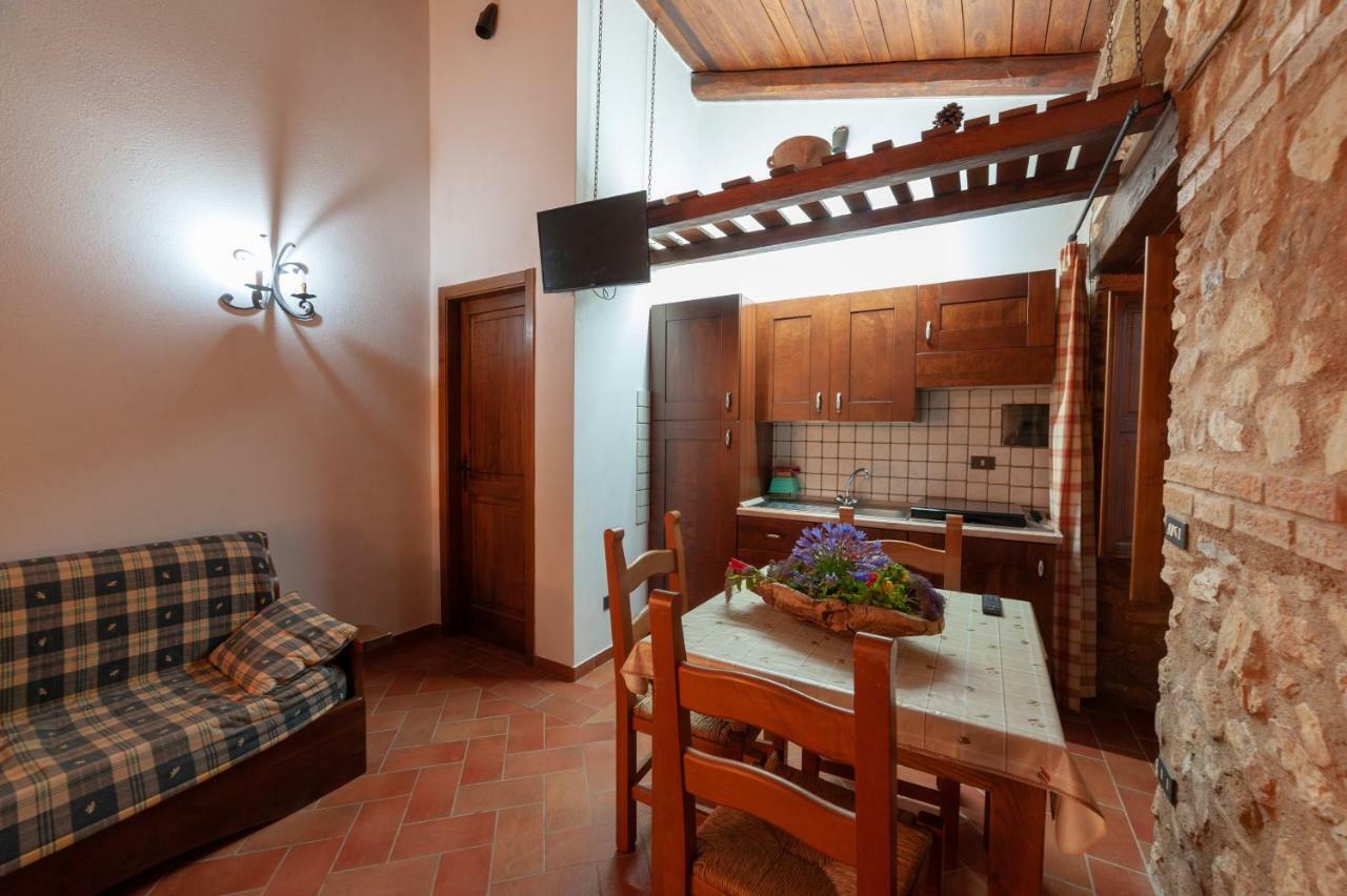צ'טרארו Azienda Agrituristica Le Terre Di San Leonardo מראה חיצוני תמונה