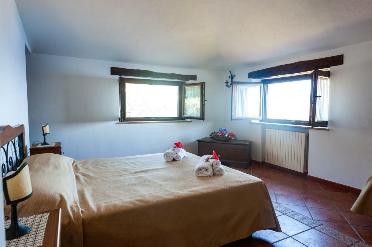 צ'טרארו Azienda Agrituristica Le Terre Di San Leonardo מראה חיצוני תמונה