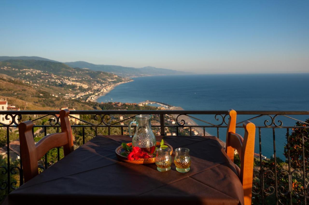 צ'טרארו Azienda Agrituristica Le Terre Di San Leonardo מראה חיצוני תמונה